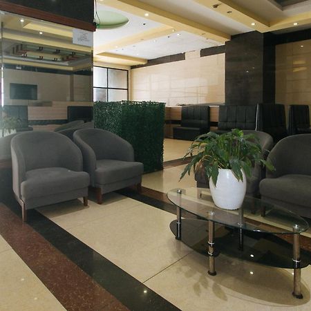 Reddoorz At Winter Hotel Araneta เกซอนซิตี้ ภายนอก รูปภาพ