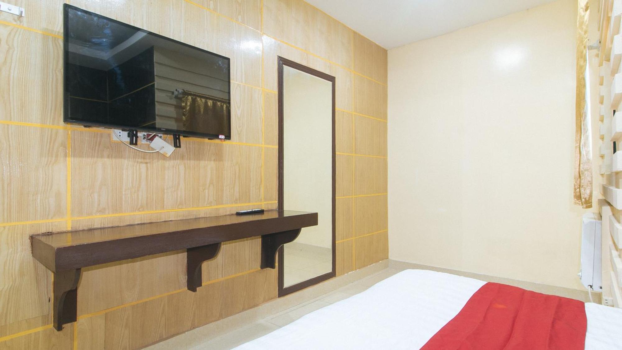 Reddoorz At Winter Hotel Araneta เกซอนซิตี้ ภายนอก รูปภาพ