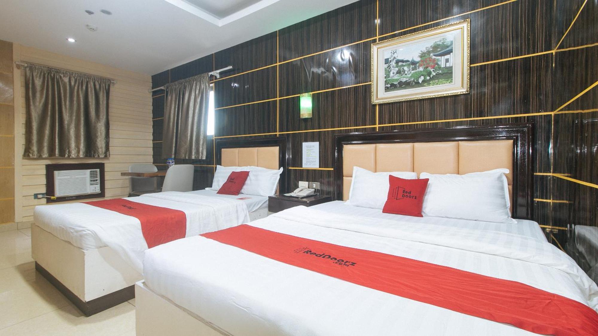 Reddoorz At Winter Hotel Araneta เกซอนซิตี้ ภายนอก รูปภาพ